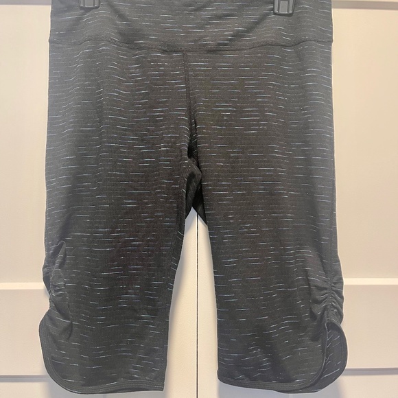 Zella 'Live In' Slim Fit Knee Shorts, black, size L - Picture 6 of 8